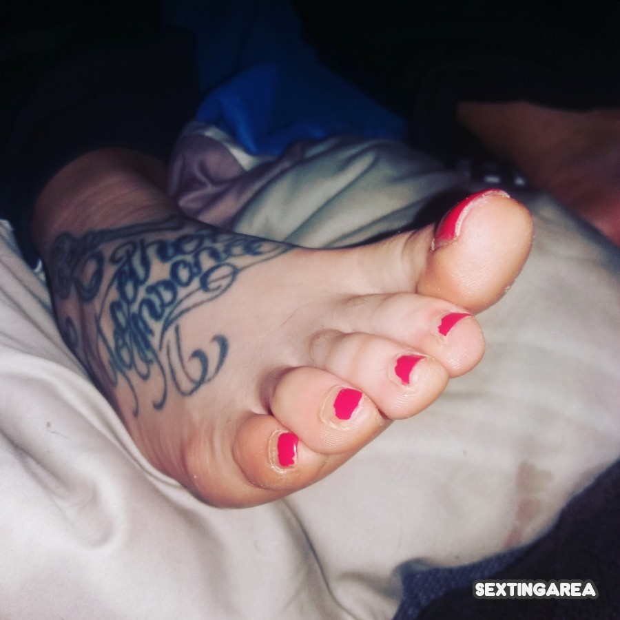 Love sexy feet