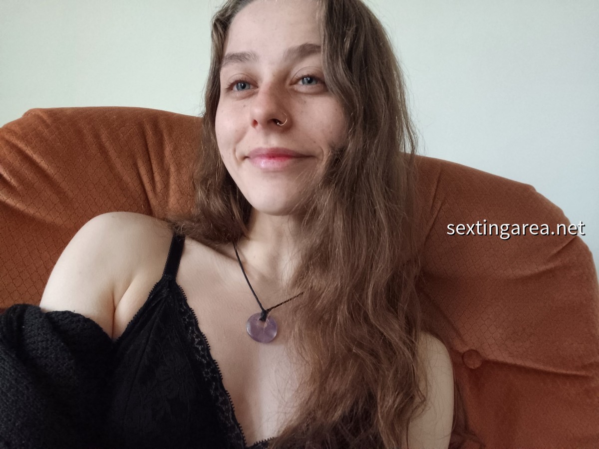 Hot Snapchat Sluts share Videos & Pics 🔥💓